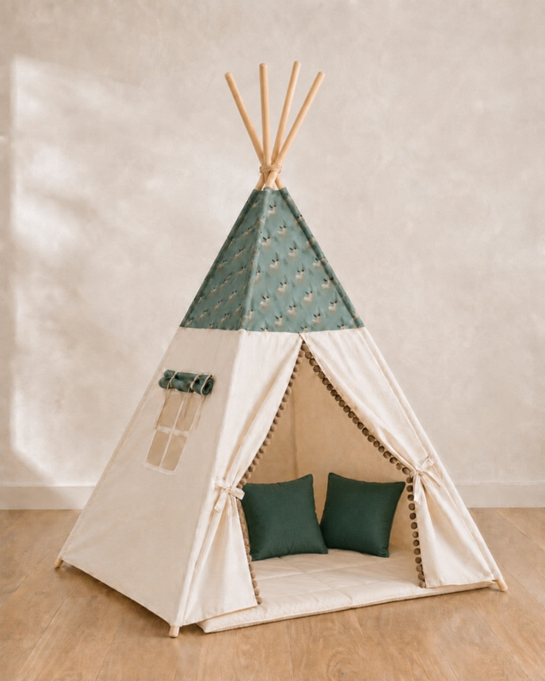 Christmas Deer Kids Teepee – Cosy set with padded mat and two cushions