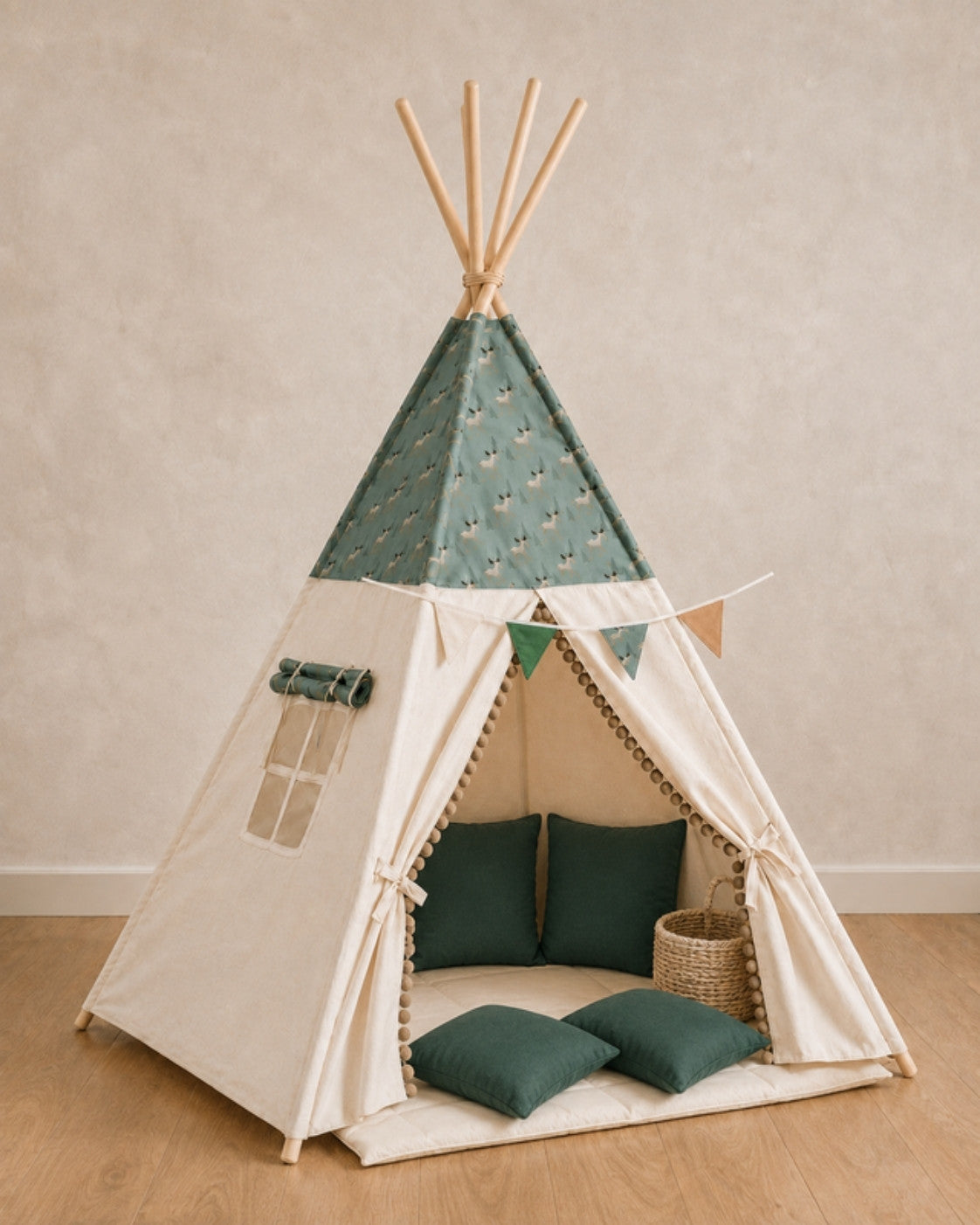 Christmas Deer Kids Teepee – Full den set with mat, cushions, bunting and storage basket